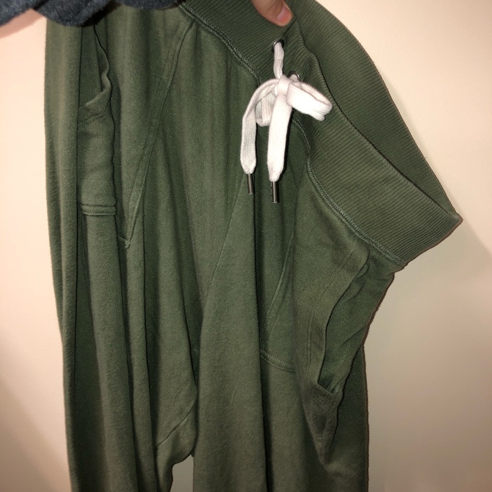Dark green joggers